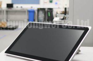 Elkhart Lake CPU in scratch-resistant touch screen industrial panel PC